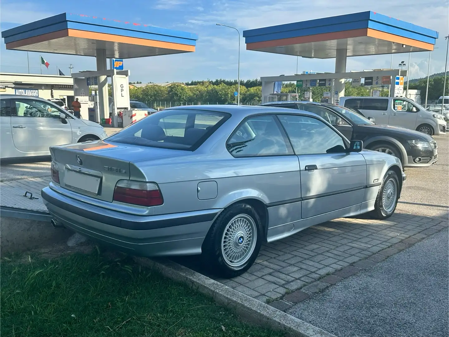 BMW 318 318is Coupe 2airbag cat. - 2