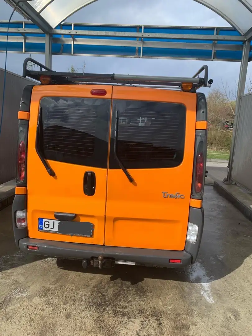 Renault Trafic 1.9 dCi L1H2 Pomarańczowy - 2