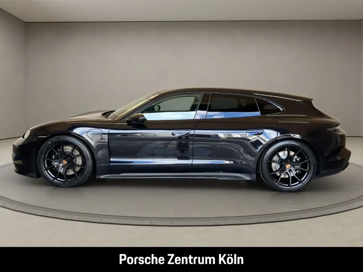 Porsche Taycan GTS Sport Turismo BOSE Panorama InnoDrive Schwarz - 2