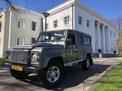 Land Rover Defender 2.4 TD 110 SW XTech, 7 PERSOONS