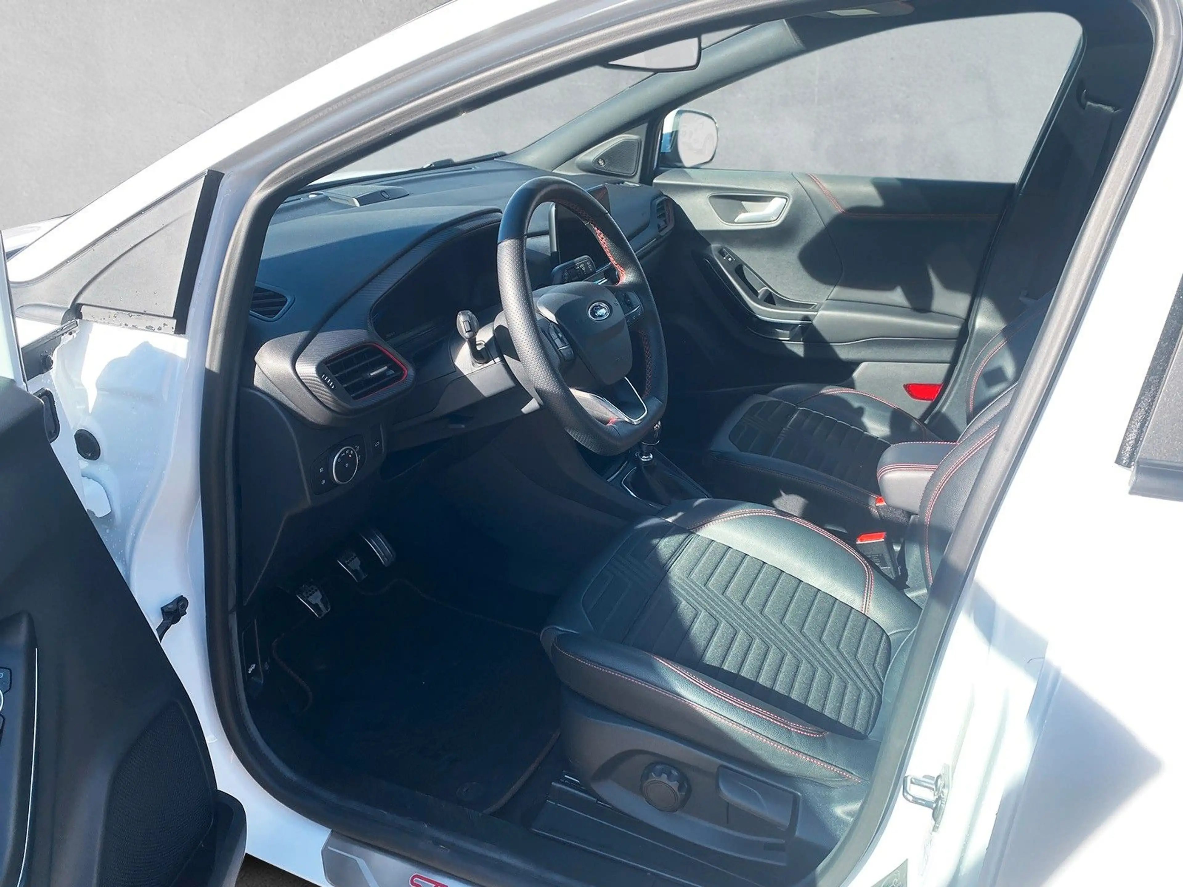 Ford Puma Hybrid ST-Line X — photo 9