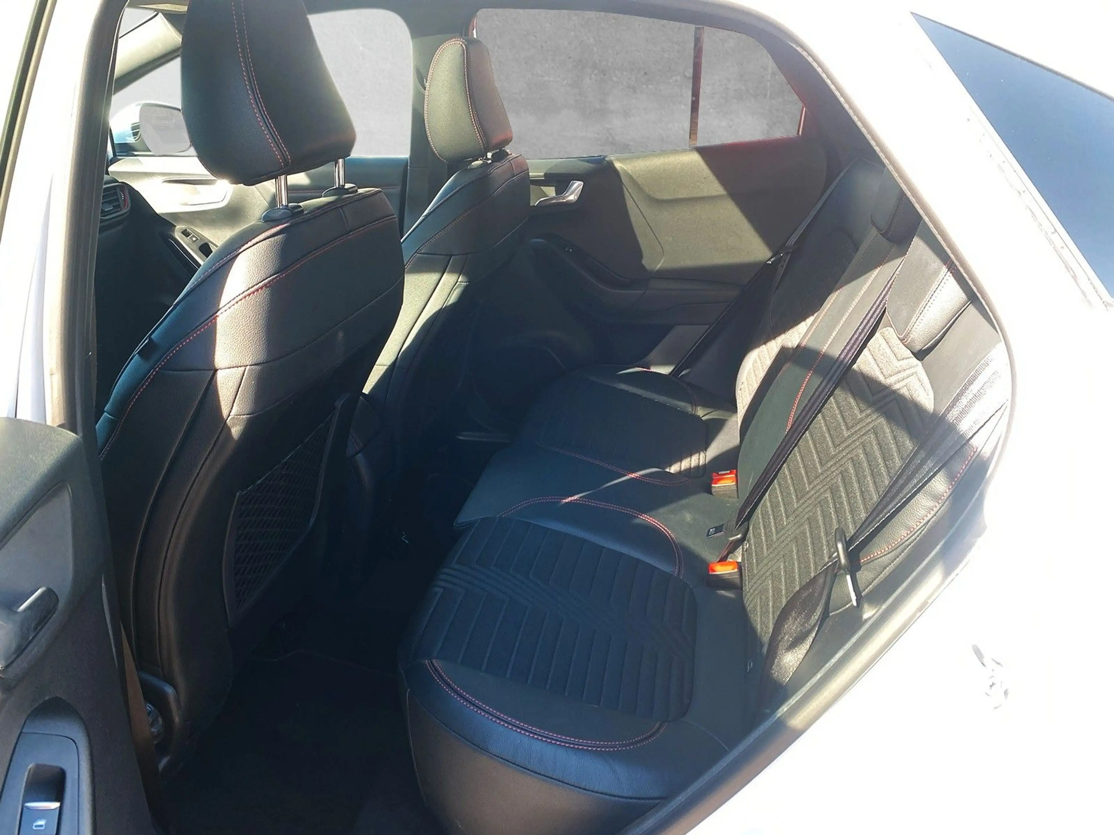 Ford Puma Hybrid ST-Line X — photo 10