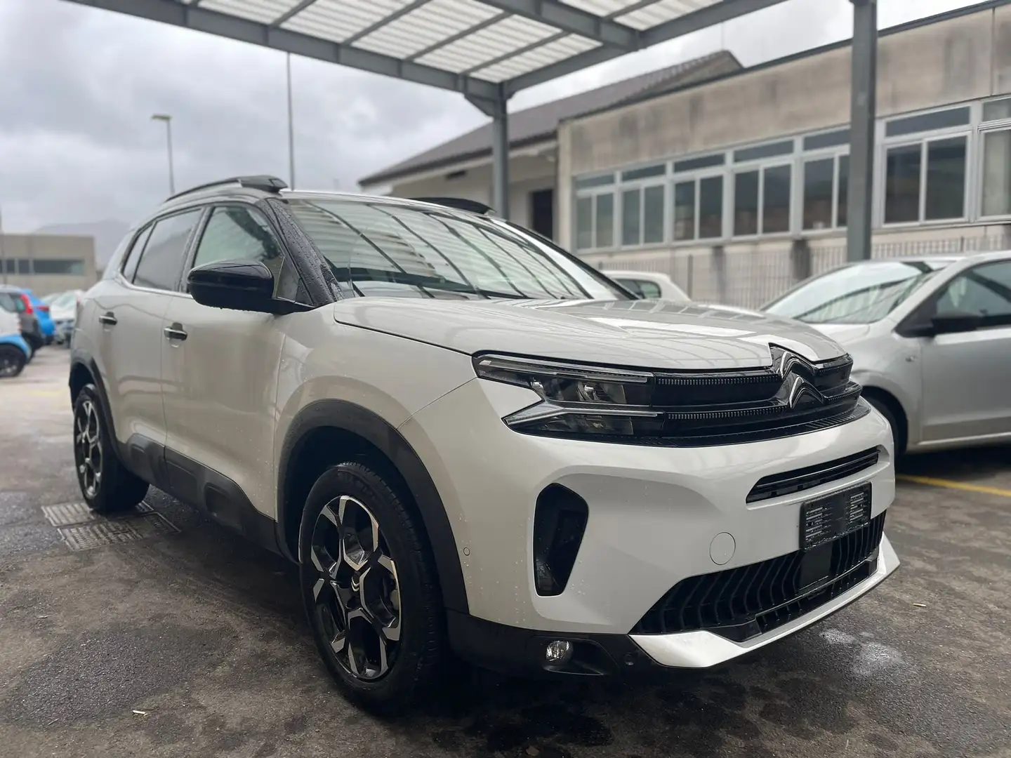 Citroen C5 Aircross 1.5 BLUEHDI MAX 130CV Weiß - 1