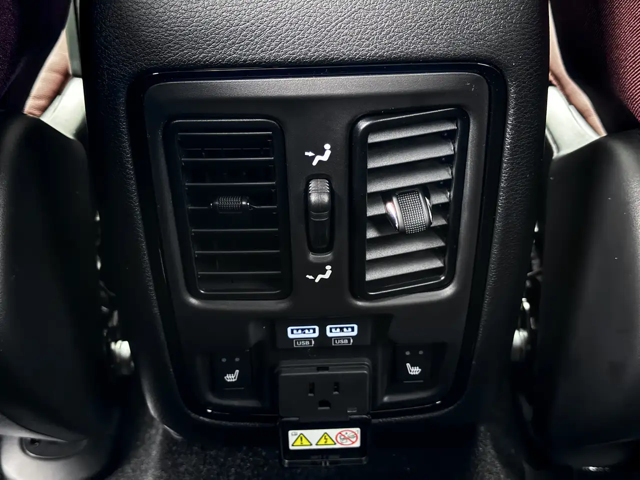Dodge Durango снимка Dodge Durango