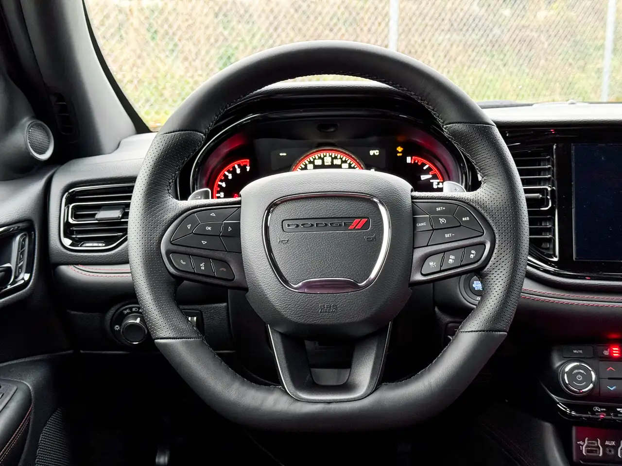 Dodge Durango снимка Dodge Durango