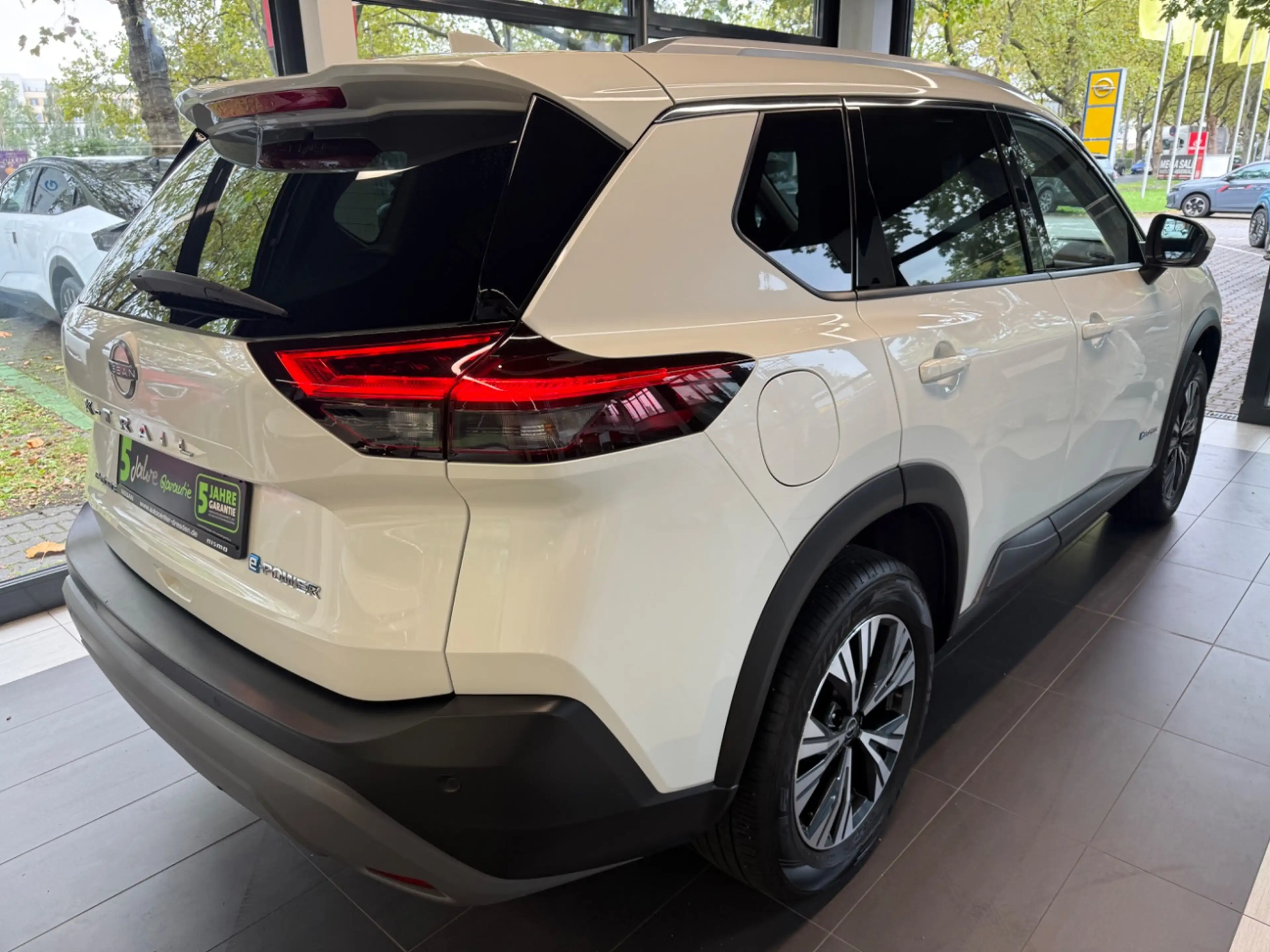 Nissan X-Trail 1.5VC-T e-Power e4orce LED ACC HUD PGD — photo 11