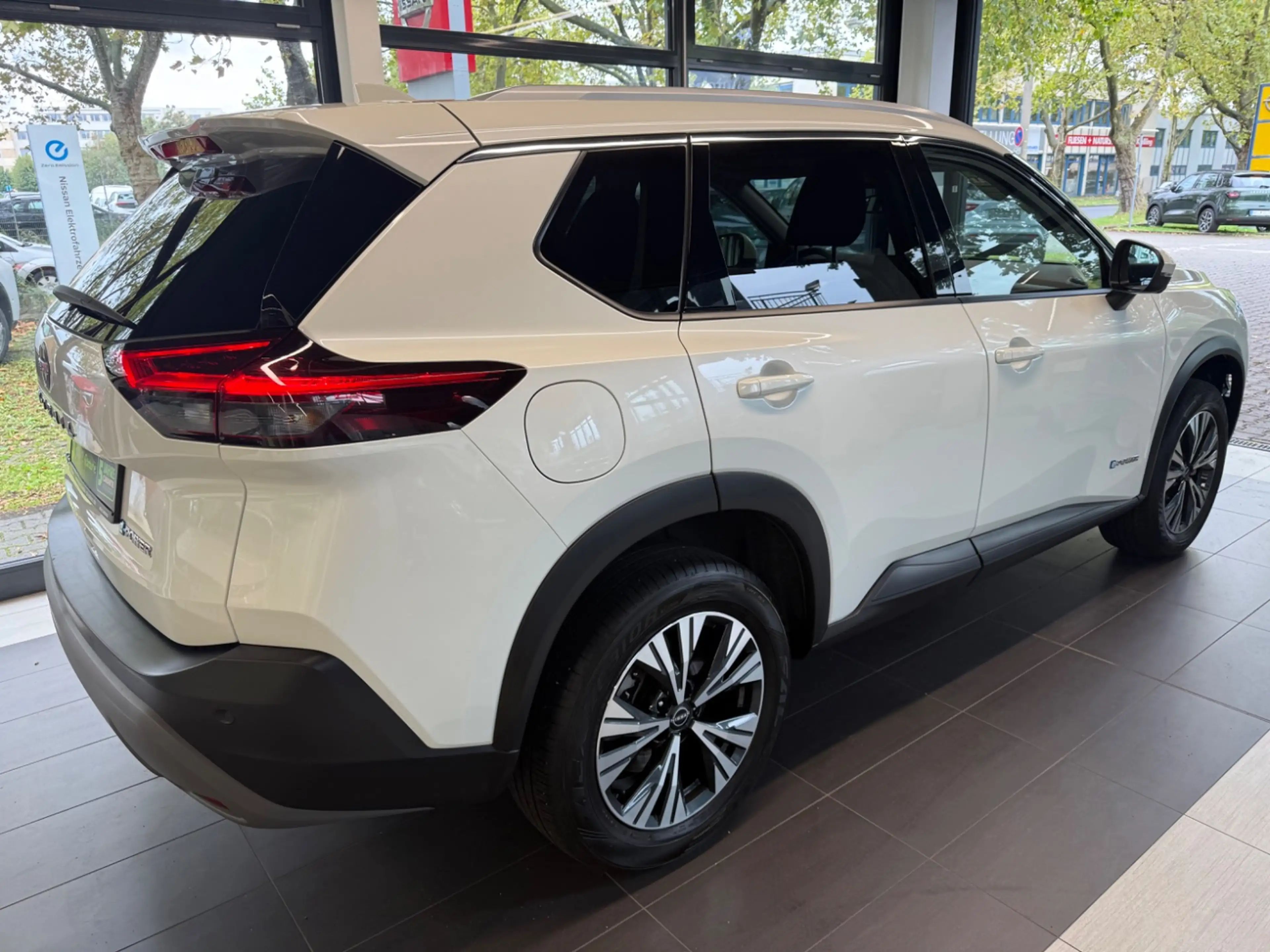 Nissan X-Trail 1.5VC-T e-Power e4orce LED ACC HUD PGD — photo 8