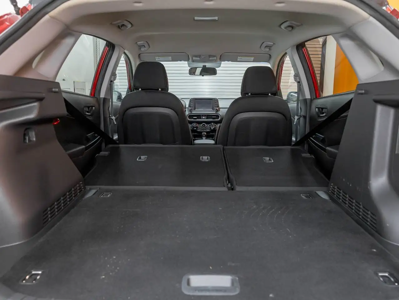 Hyundai KONA снимка Hyundai KONA