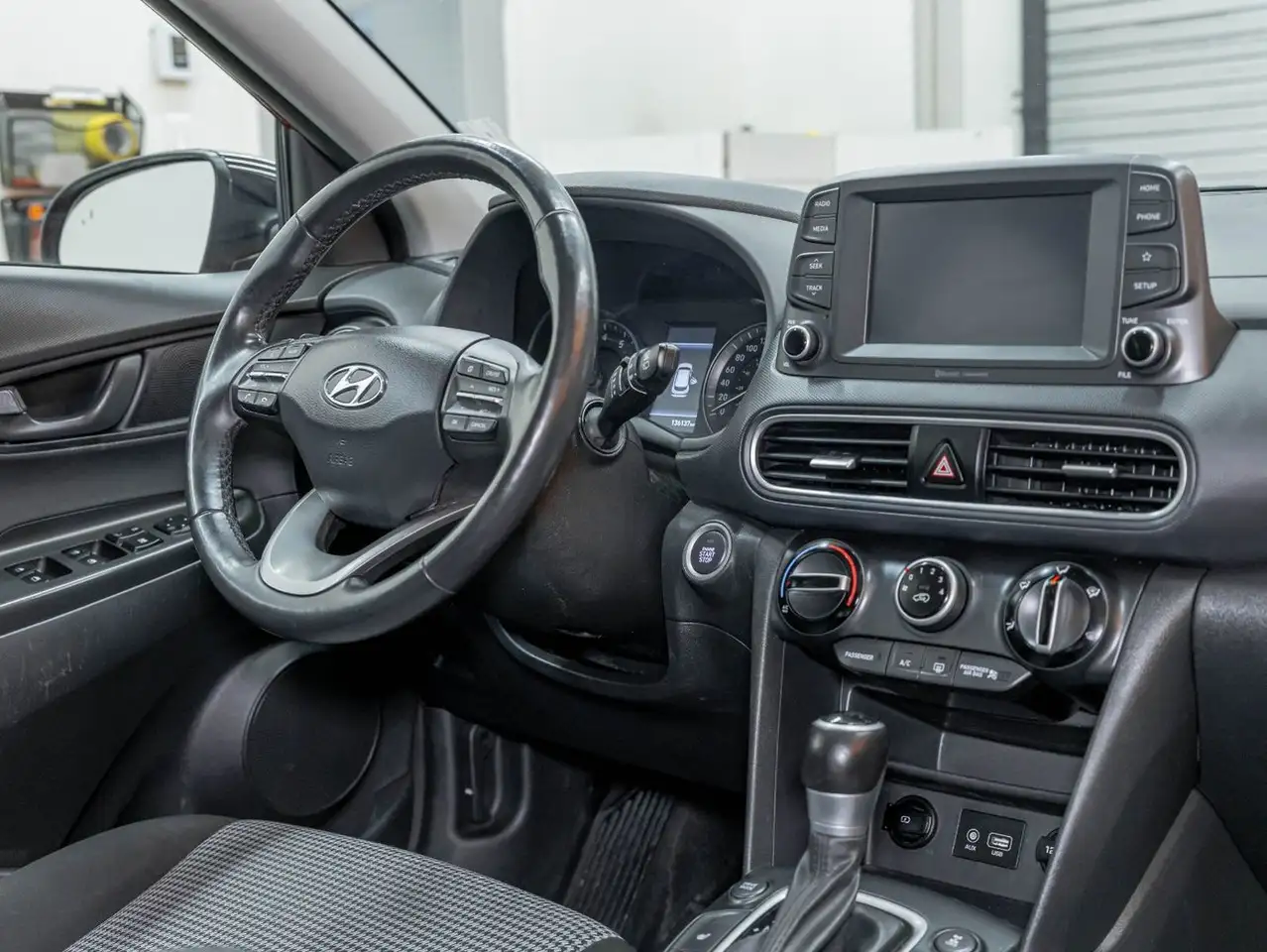 Hyundai KONA снимка Hyundai KONA