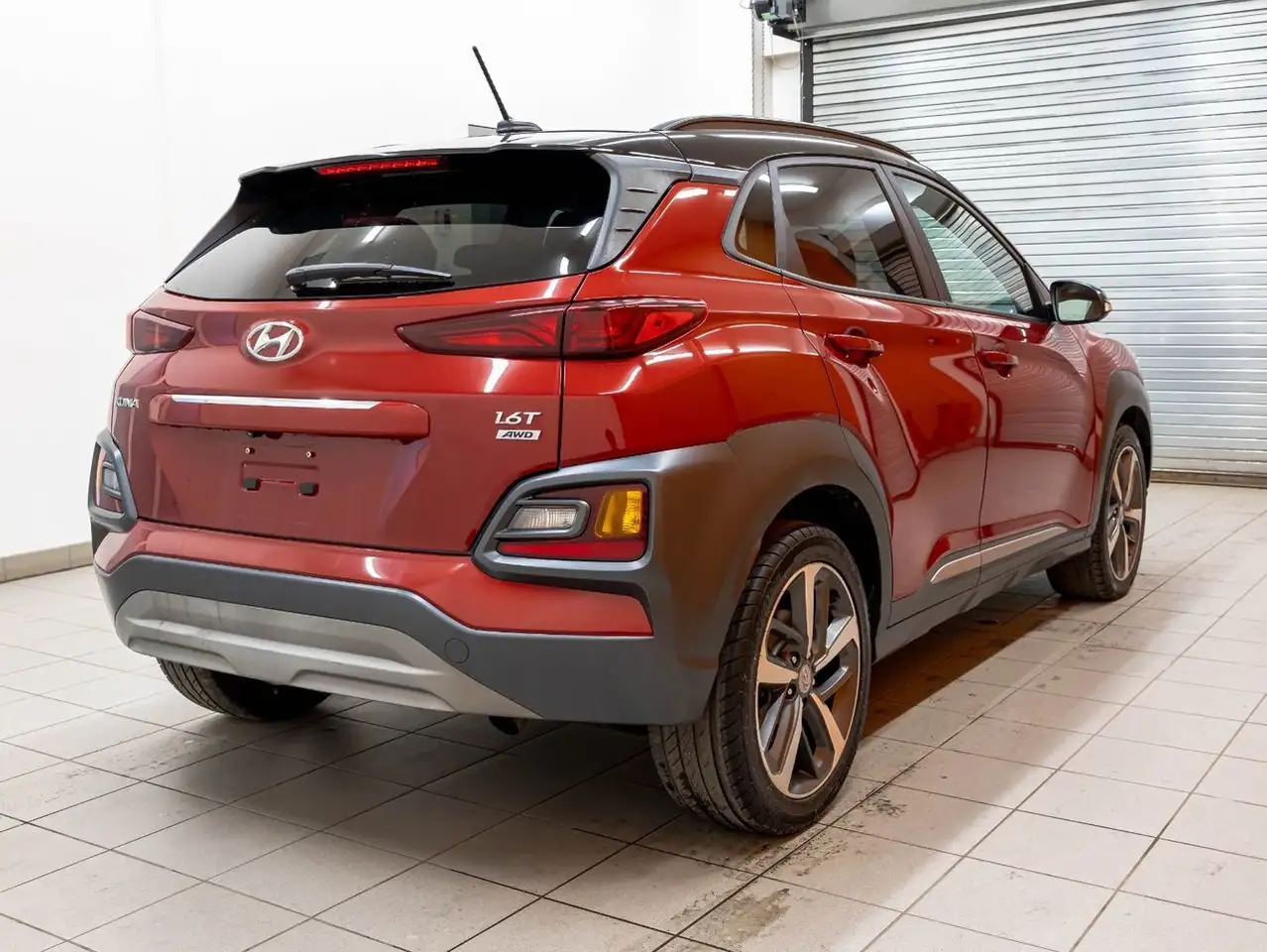 Hyundai KONA снимка Hyundai KONA