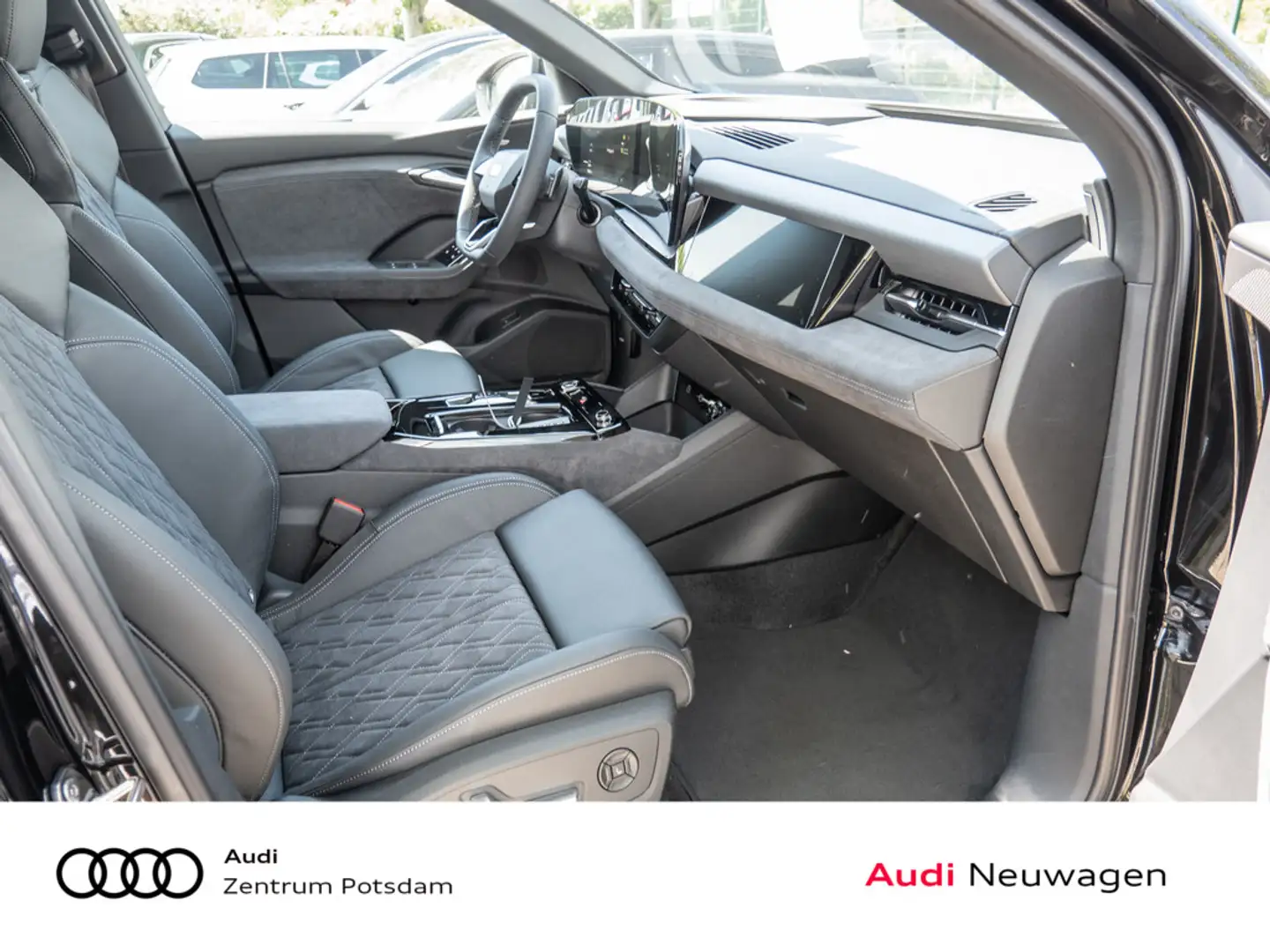 Audi Q6 SUV e-tron quattro PANO MATRIX-LED 360° Schwarz - 2