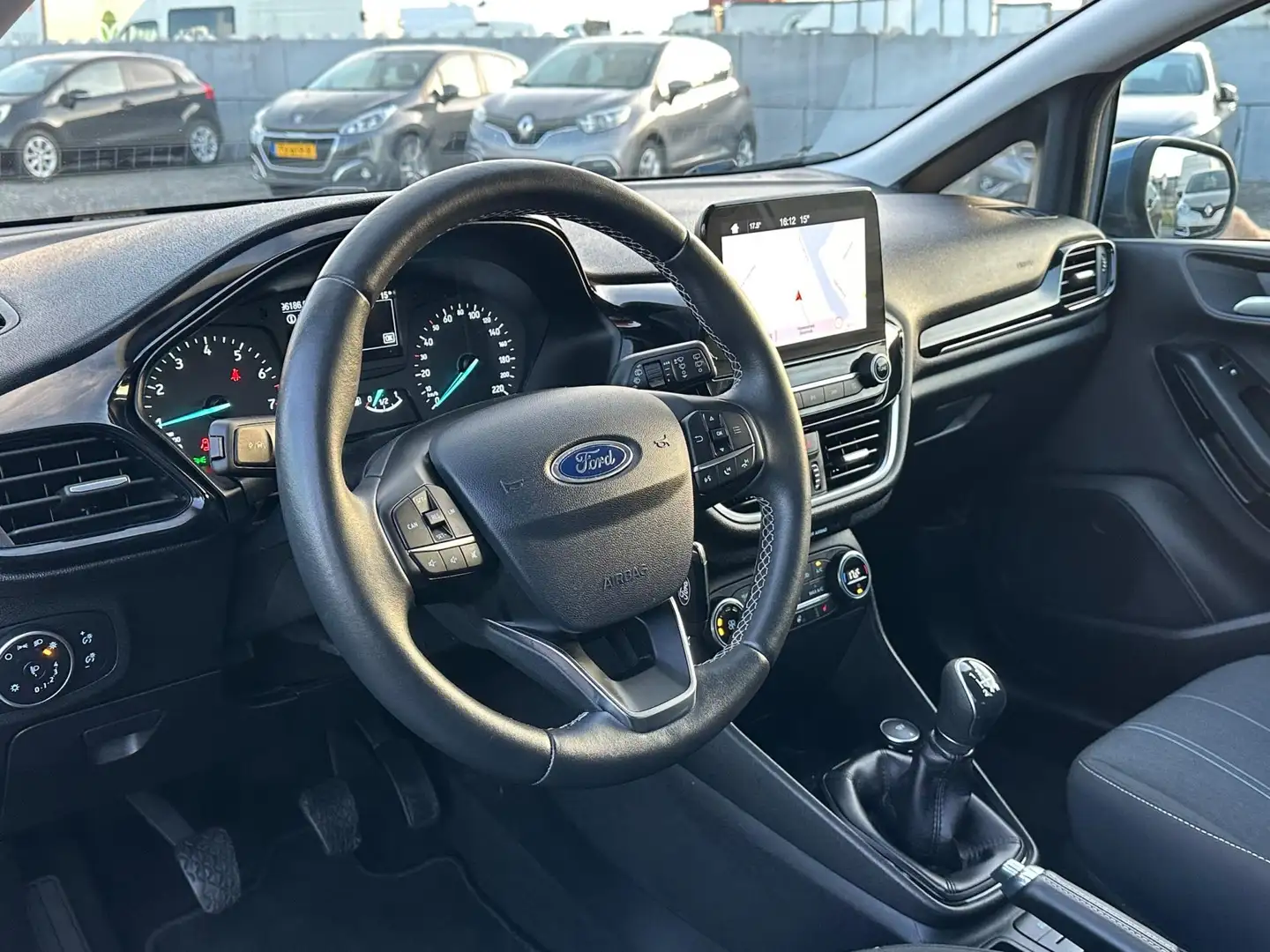Ford Fiesta 1.1/AIRCO/NAVI/CARPLAY/NW APK Blauw - 2