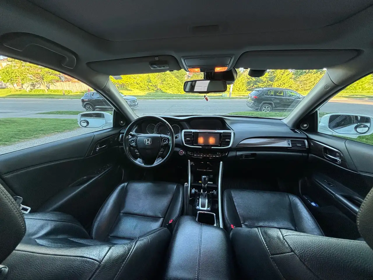 Honda Accord снимка Honda Accord
