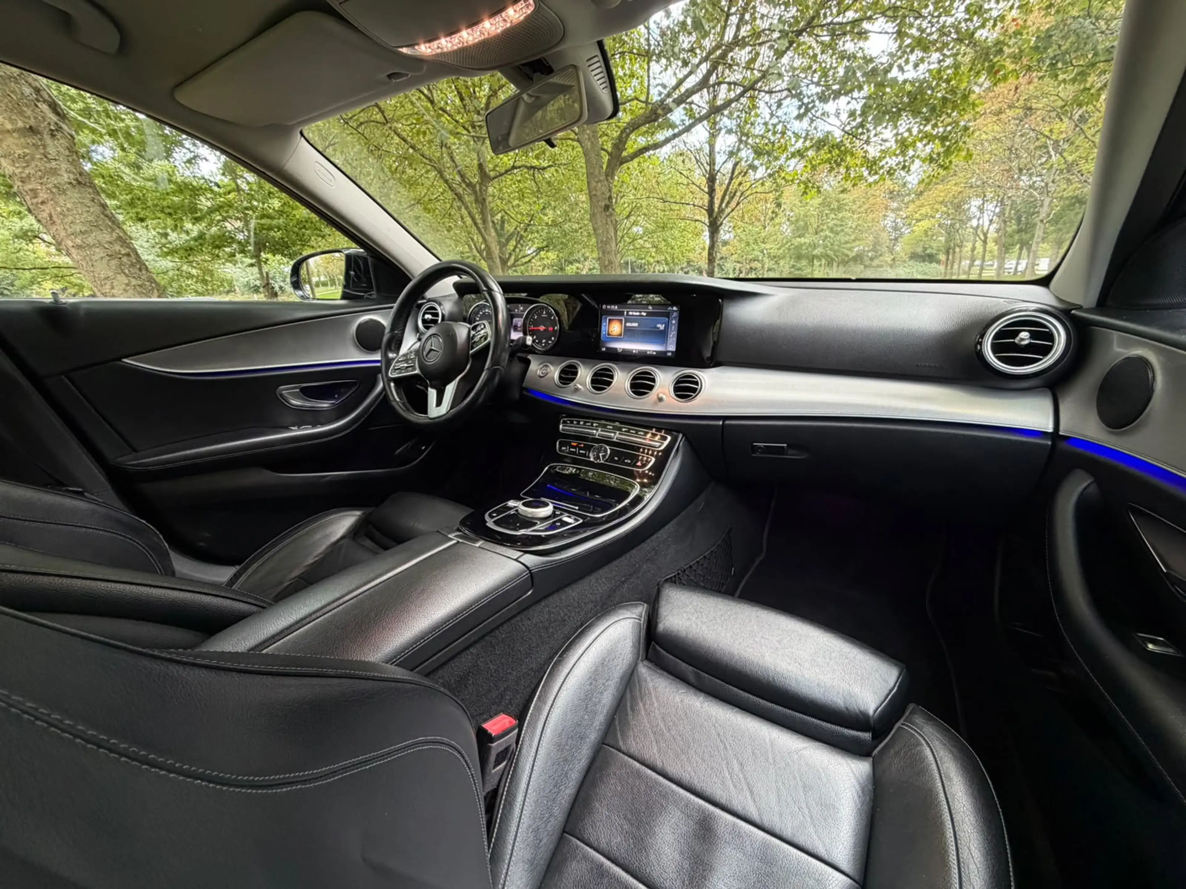 Mercedes-Benz E 200 E 200 d Business Solution (EU6d-TEMP) — photo 9