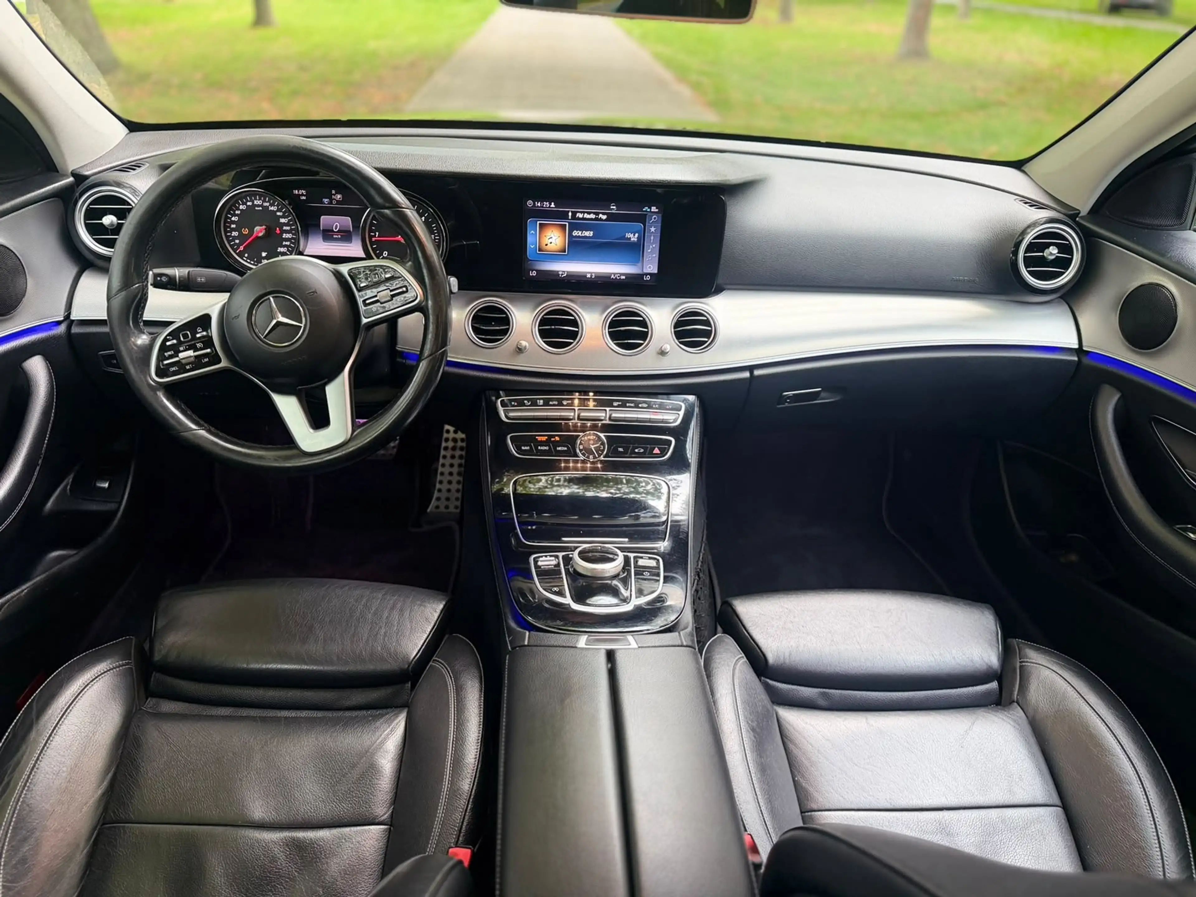 Mercedes-Benz E 200 E 200 d Business Solution (EU6d-TEMP) — photo 14