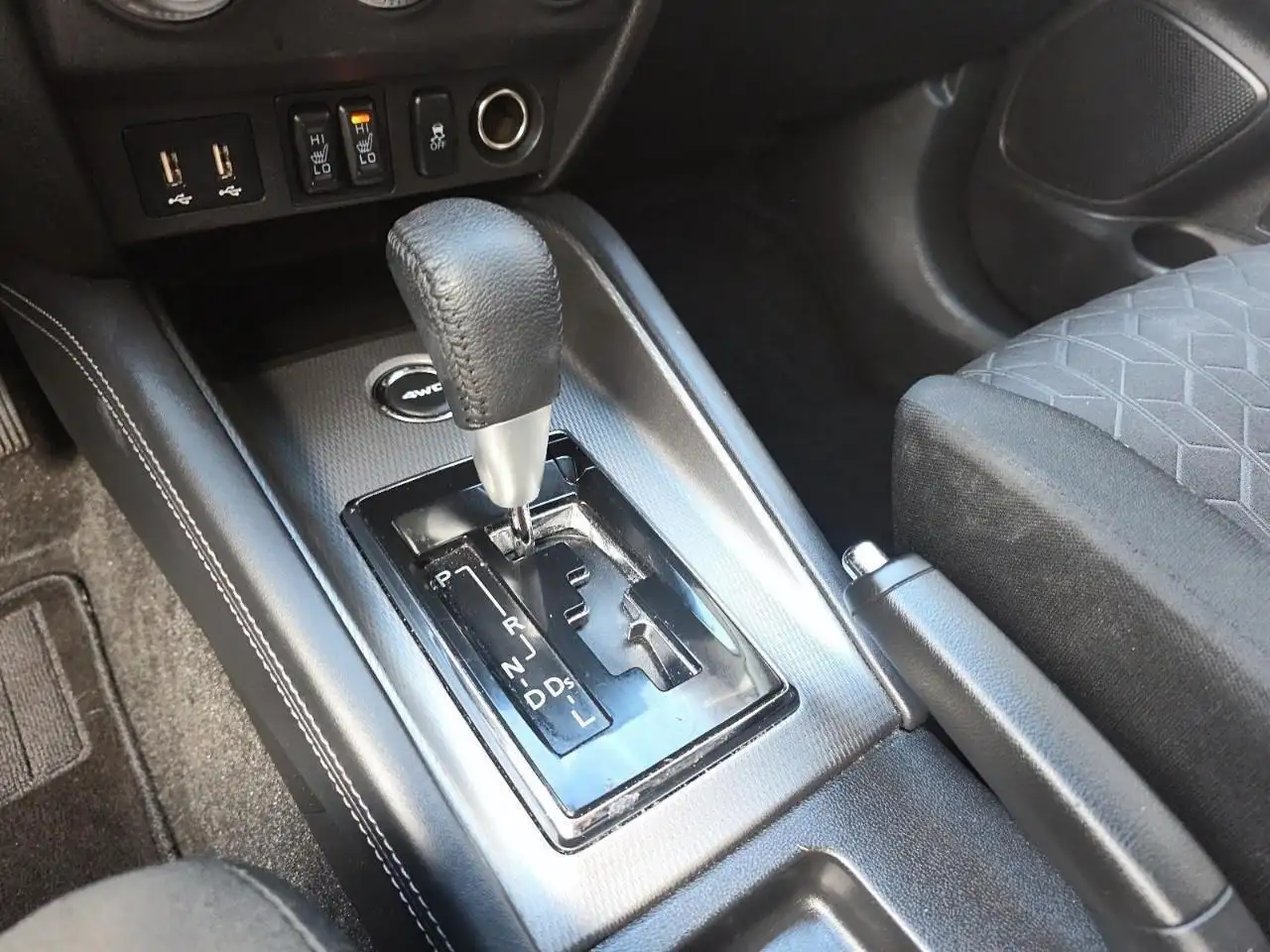 Mitsubishi RVR снимка Mitsubishi RVR