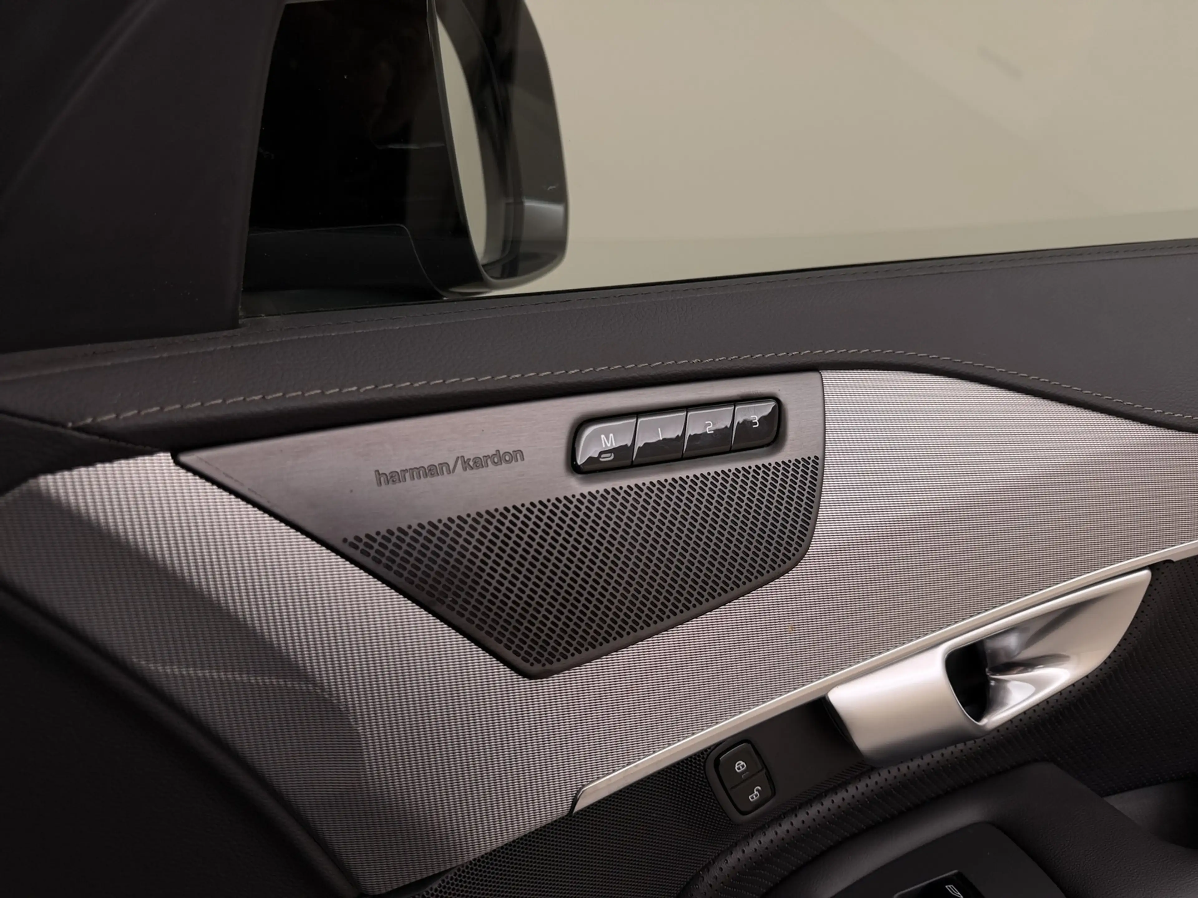Volvo XC90 2.0 T8 Recharge AWD Ultimate Dark I 7-Zitter I Lon — photo 15