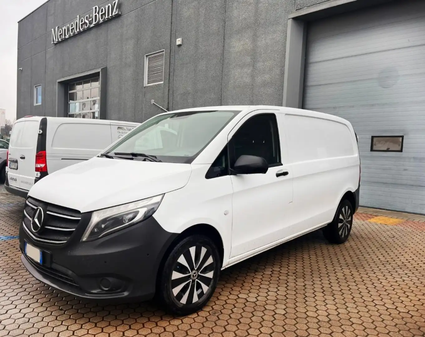 Mercedes-Benz Vito 119 CDI 4x4 Furgone Compact PRO Bianco - 1