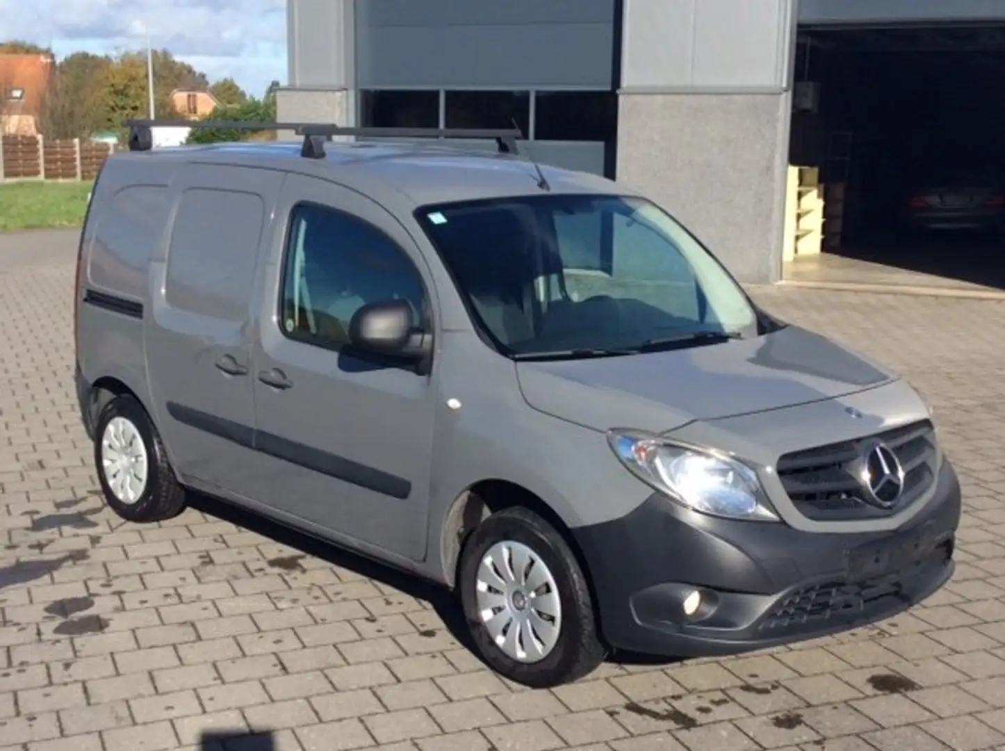 Mercedes-Benz Citan 108 CDI * Navigatie * Radio * Elektrische ramen Grijs - 1