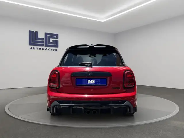 Mini Hatch view 7