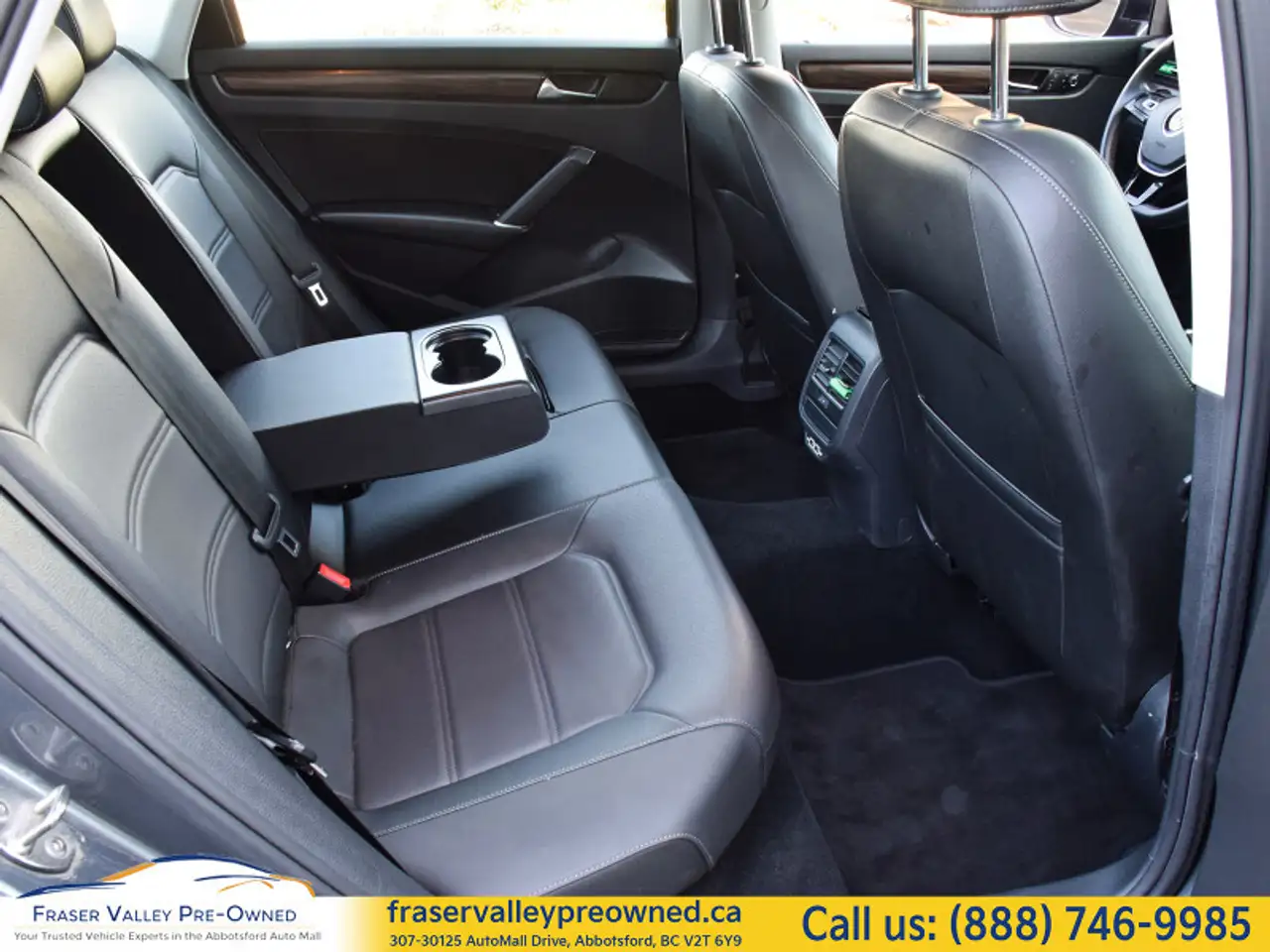 Volkswagen Passat photo Volkswagen Passat