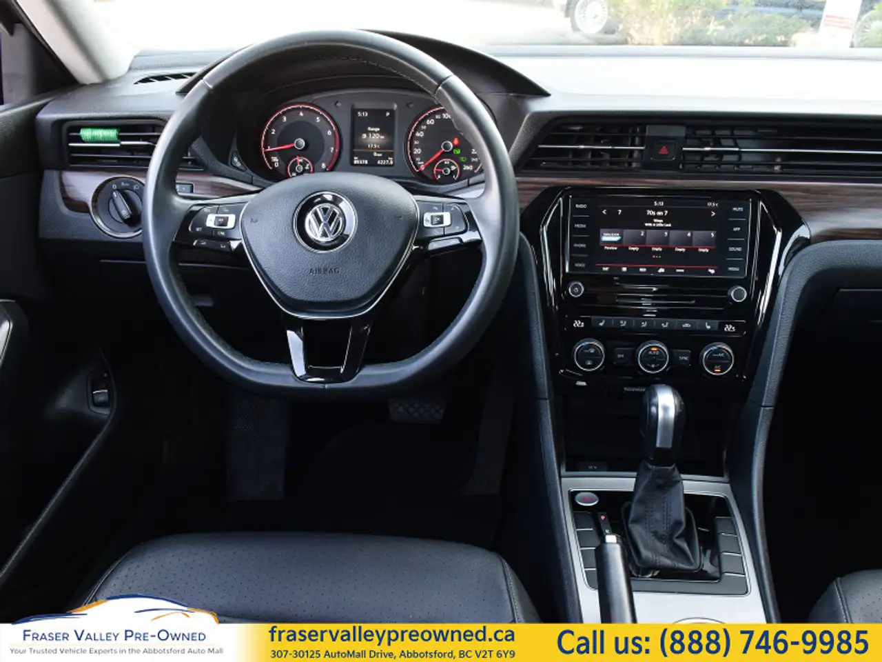 Volkswagen Passat photo Volkswagen Passat