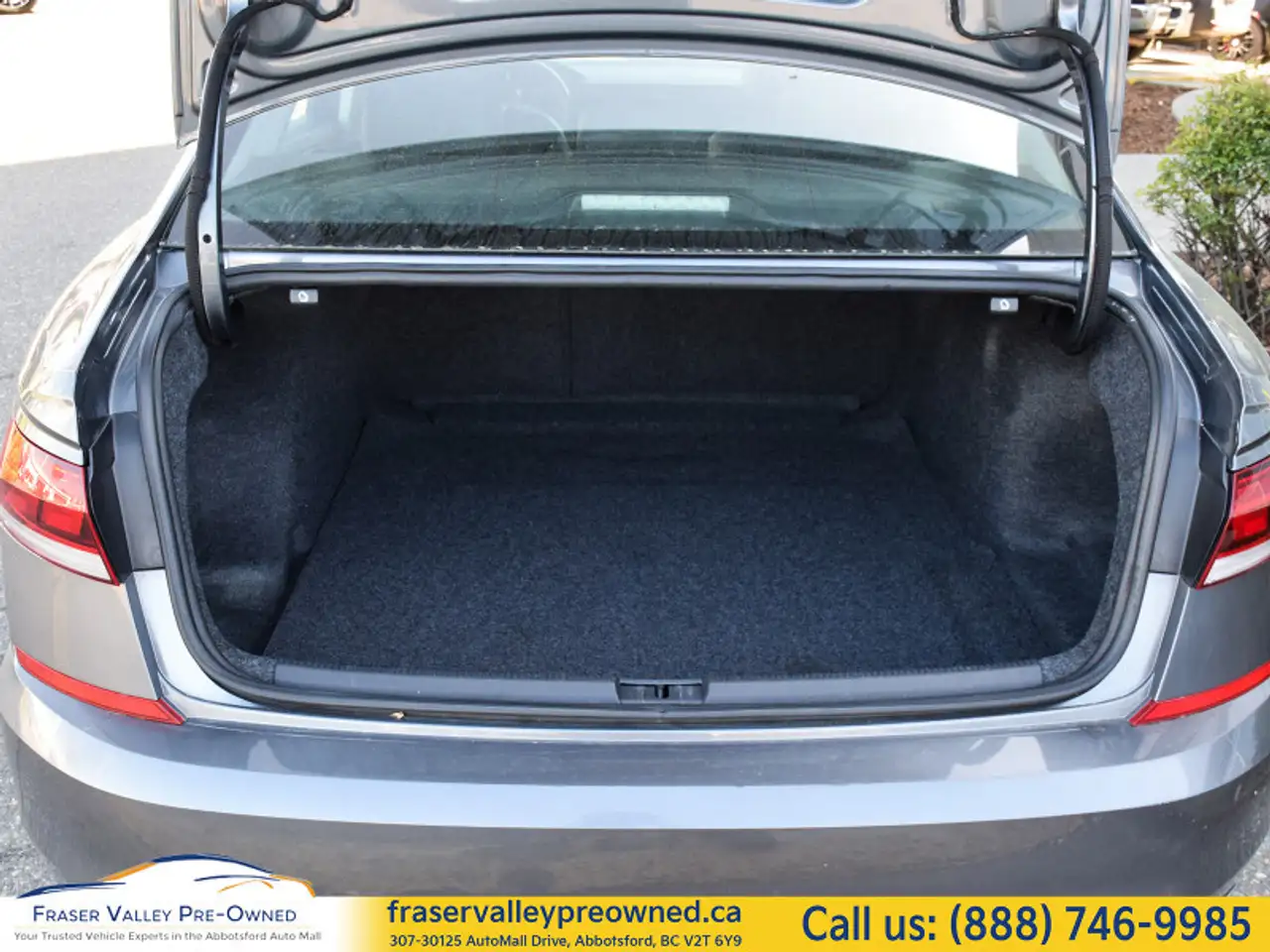 Volkswagen Passat photo Volkswagen Passat