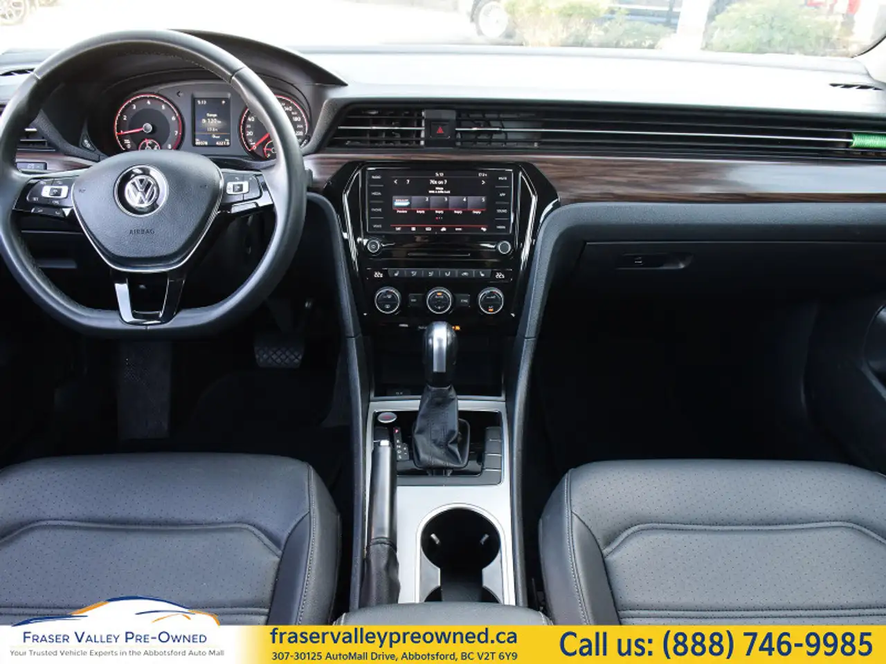 Volkswagen Passat photo Volkswagen Passat