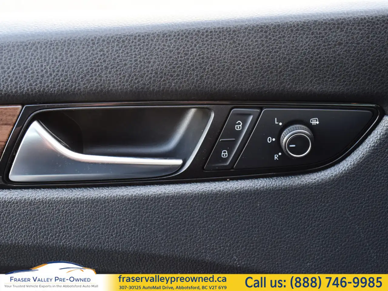 Volkswagen Passat photo Volkswagen Passat