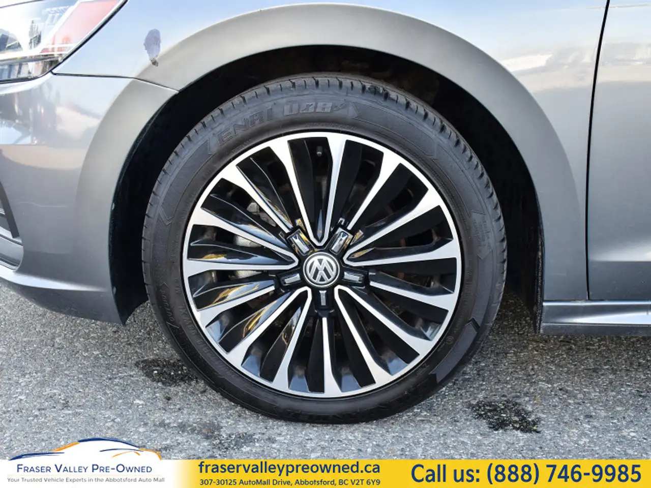 Volkswagen Passat photo Volkswagen Passat