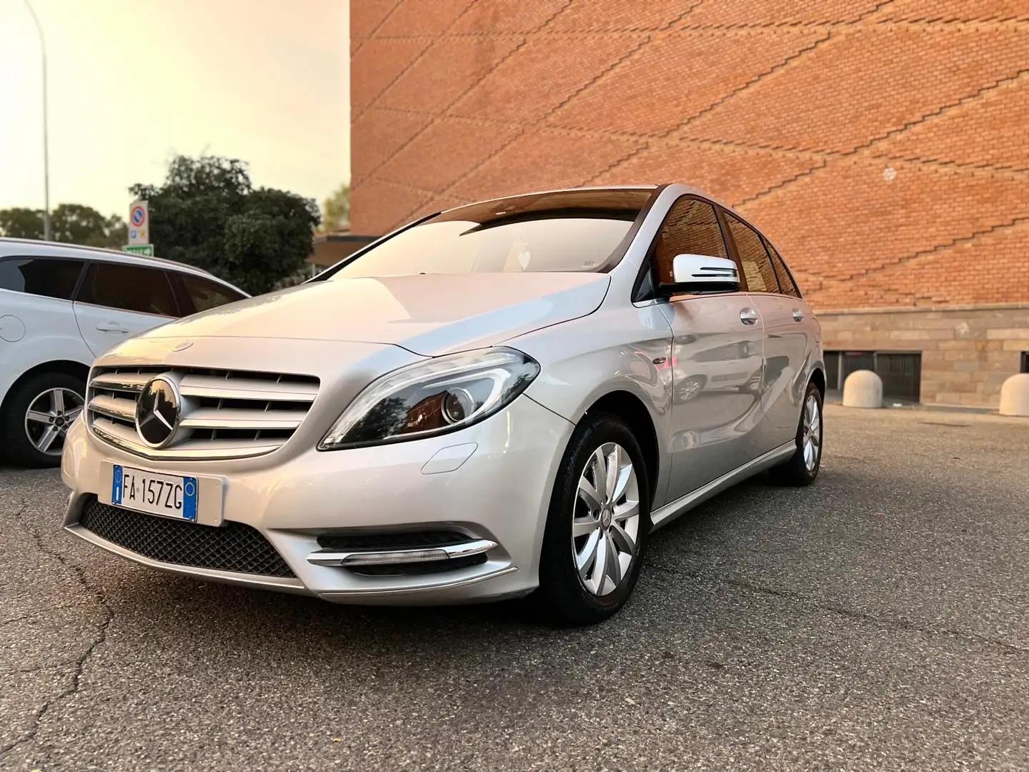 Mercedes-Benz B 180 cdi Premium Full edition - 1