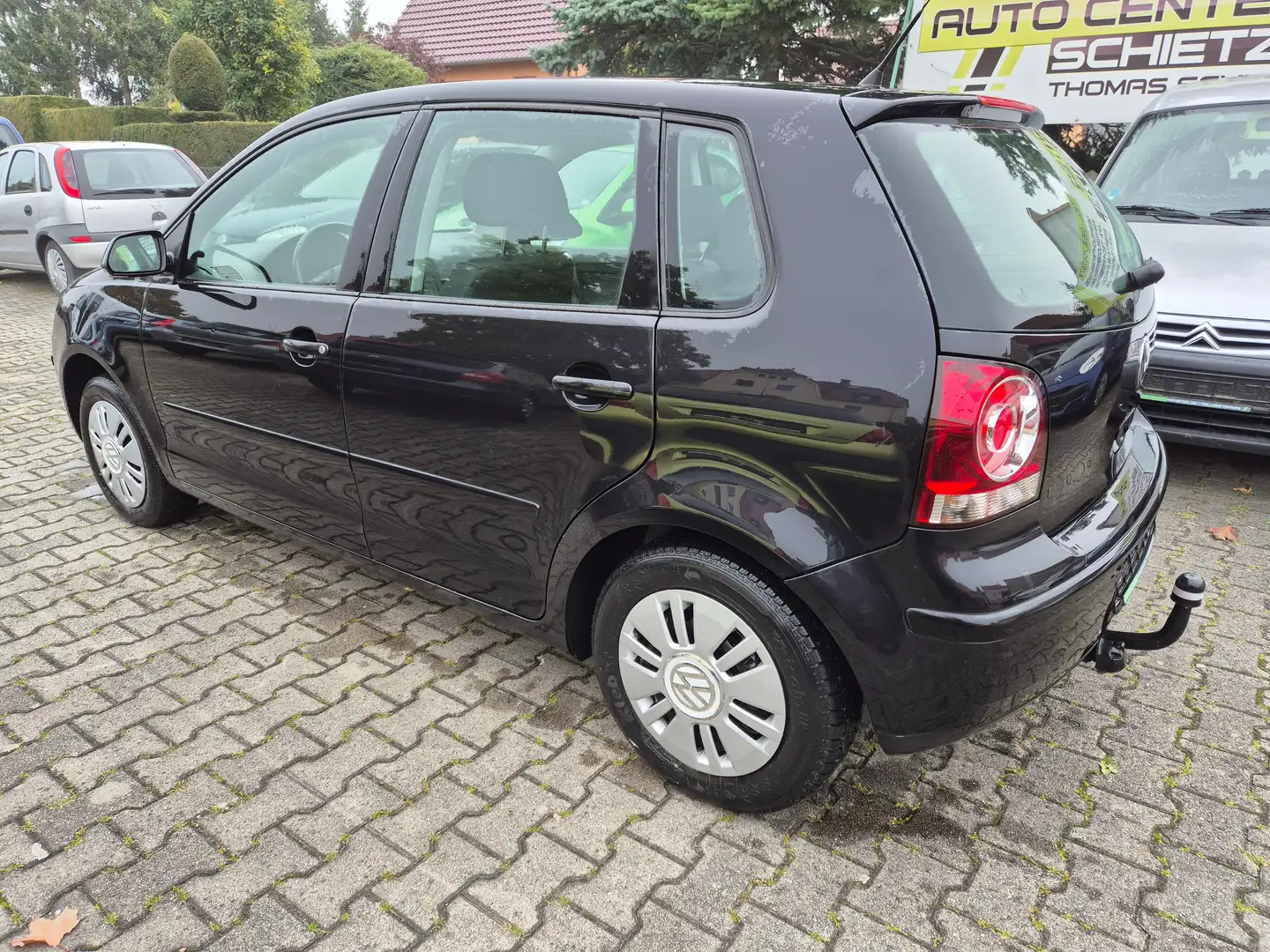 Volkswagen Polo Trendline *Neuaufbau: Motor+Karosserie+Technik* Schwarz - 2