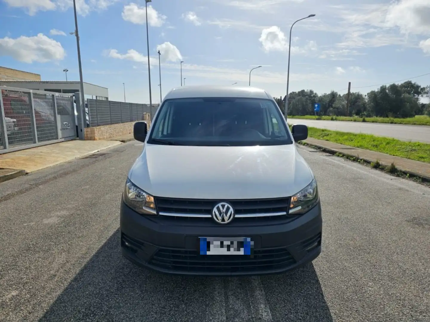 Volkswagen Caddy 2.0 TDI 102 CV Furgone Business Bianco - 2