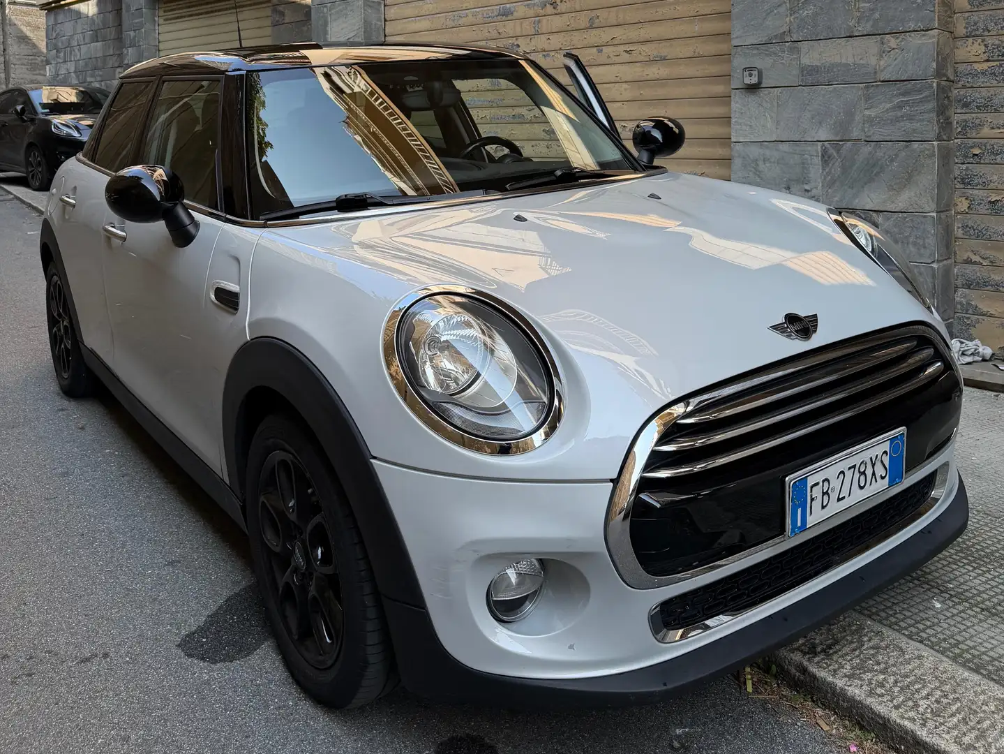 MINI Cooper D Coupe D Silber - 1