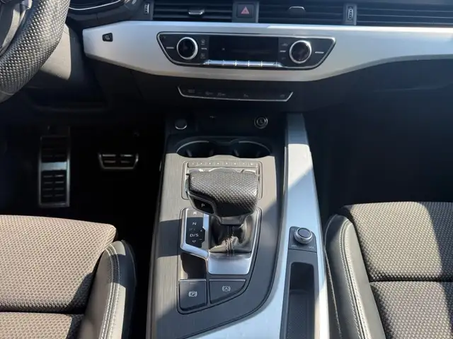 Audi A5 view 11
