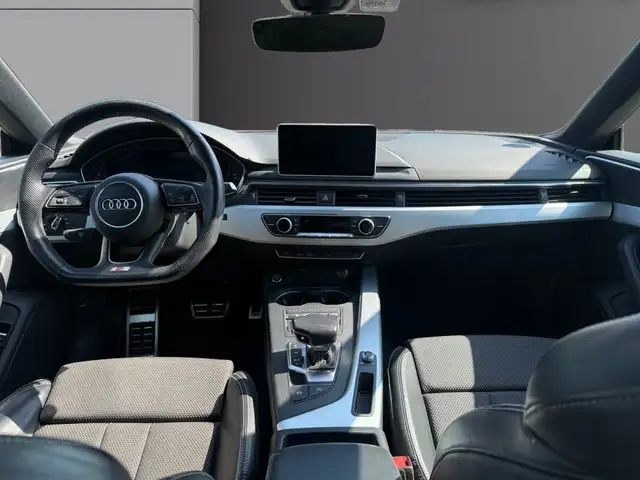 Audi A5 view 2