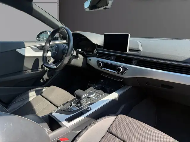 Audi A5 view 9