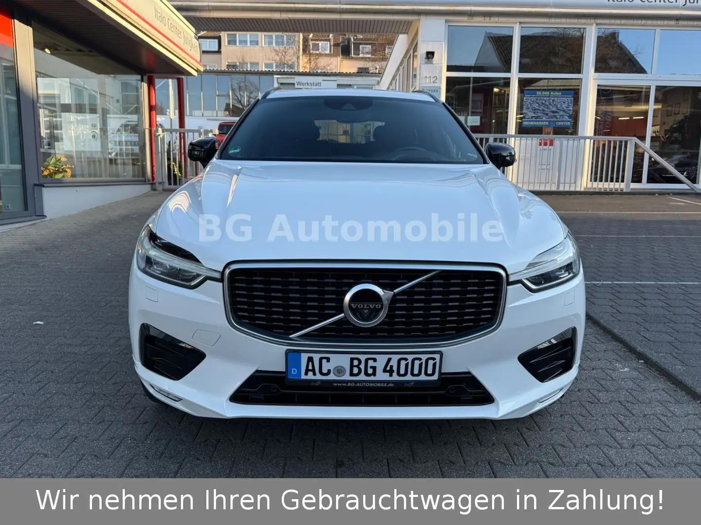 Volvo XC60 R Design AWD *Panorama Dach*360° Kamera* Weiß - 2