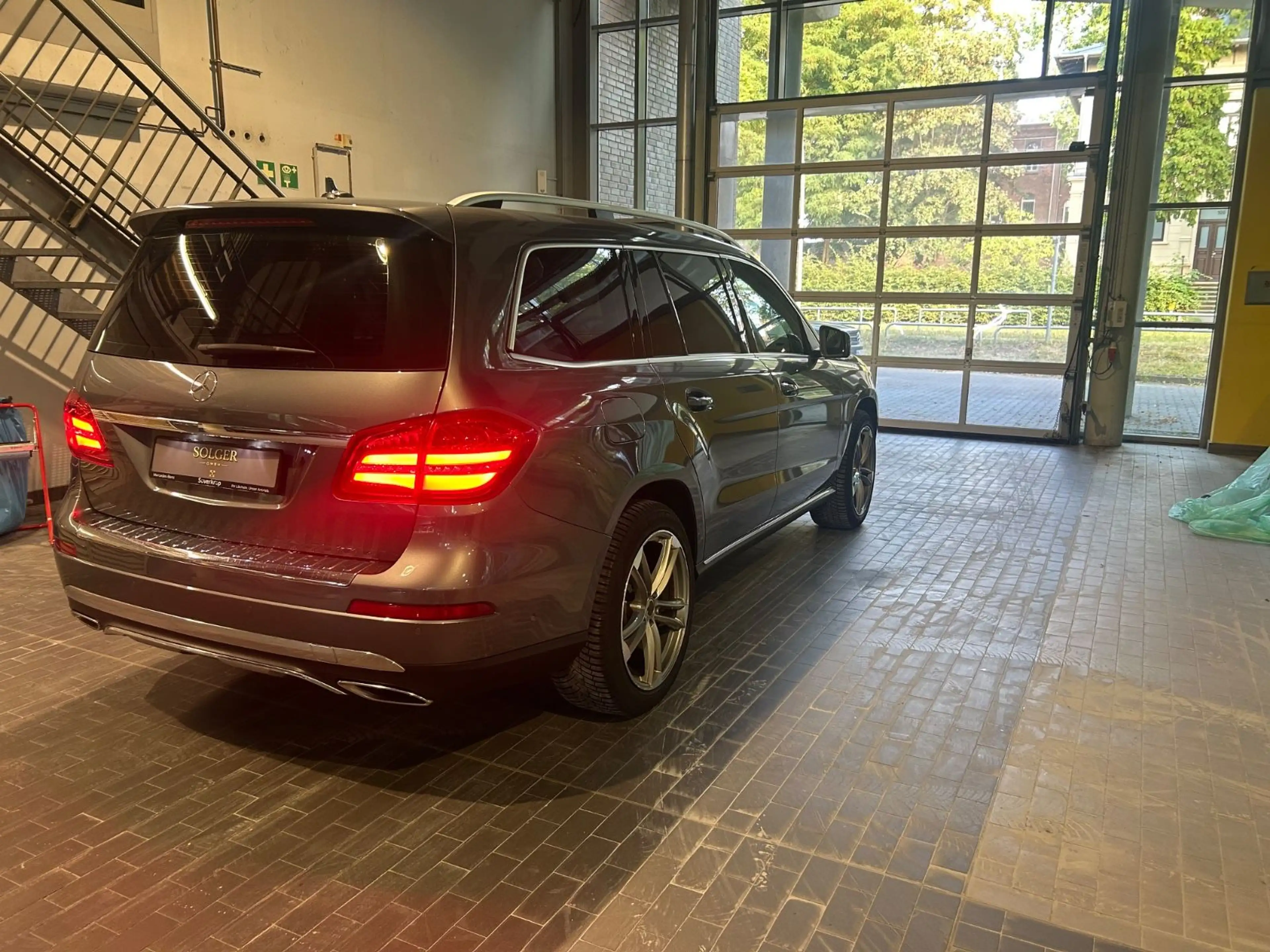 Mercedes-Benz GLS 400 GLS GLS 400 4Matic — photo 17