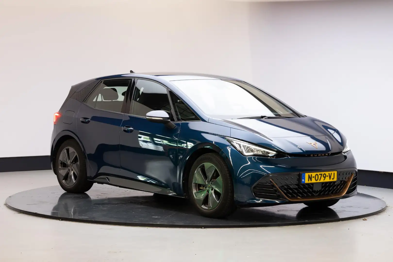 CUPRA Born Business One 62 kWh Blauw - 1