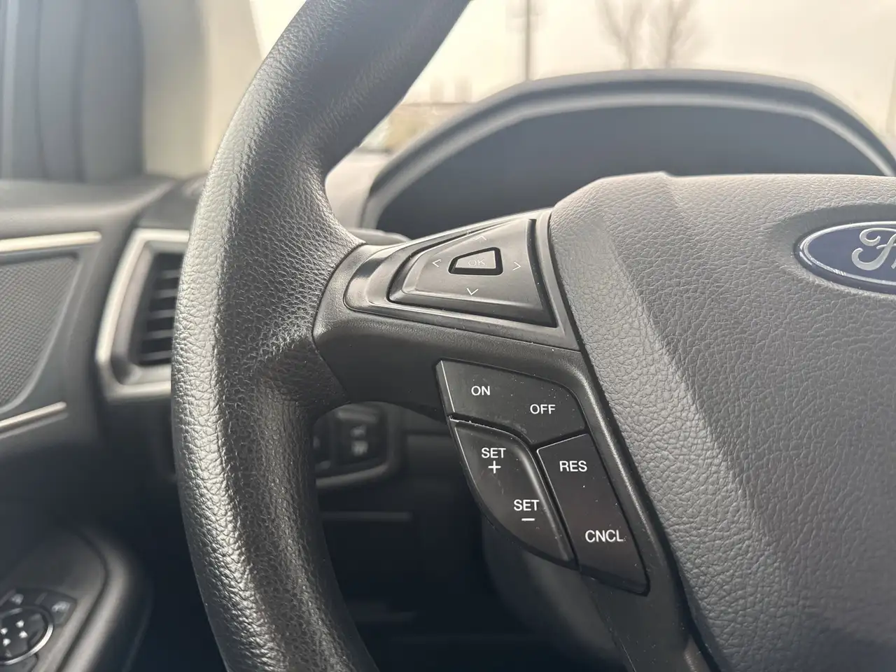 Ford Edge снимка Ford Edge