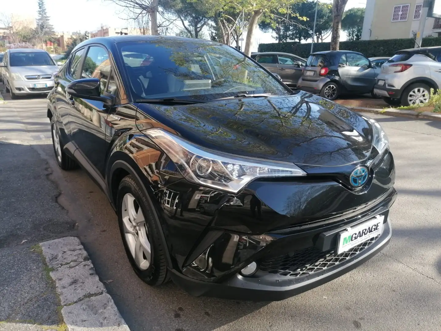 Toyota C-HR 1.8 Hybrid E-CVT Business Nero - 1