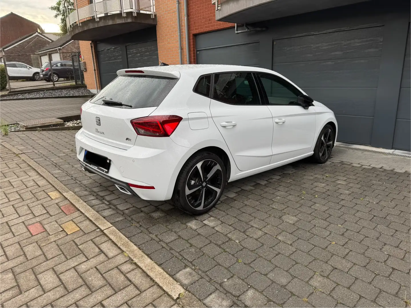 SEAT Ibiza 1.0 TSI FR Edition - 1
