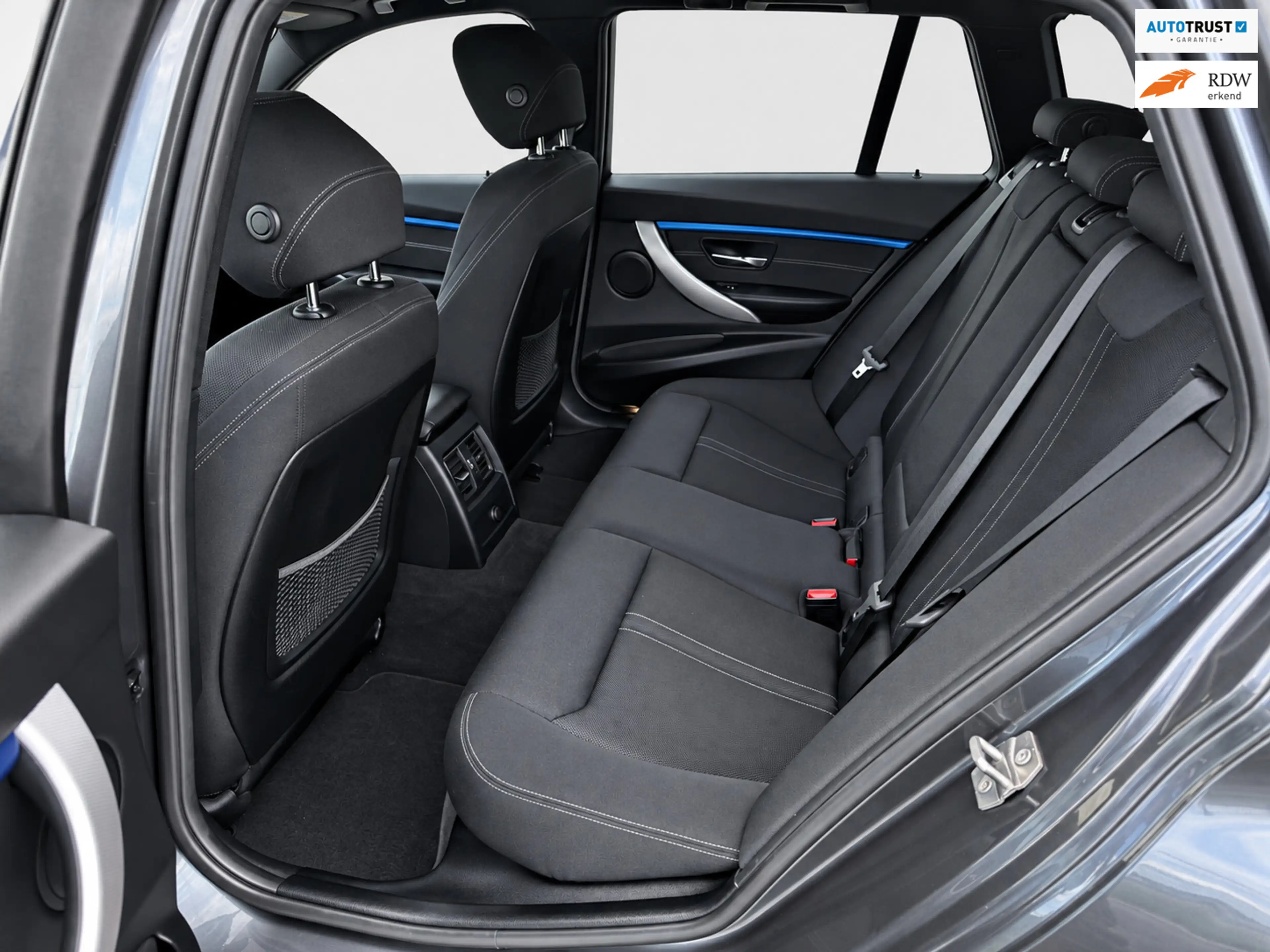 BMW 320 3-serie Touring 320i M Sport Edition 2019 — photo 15