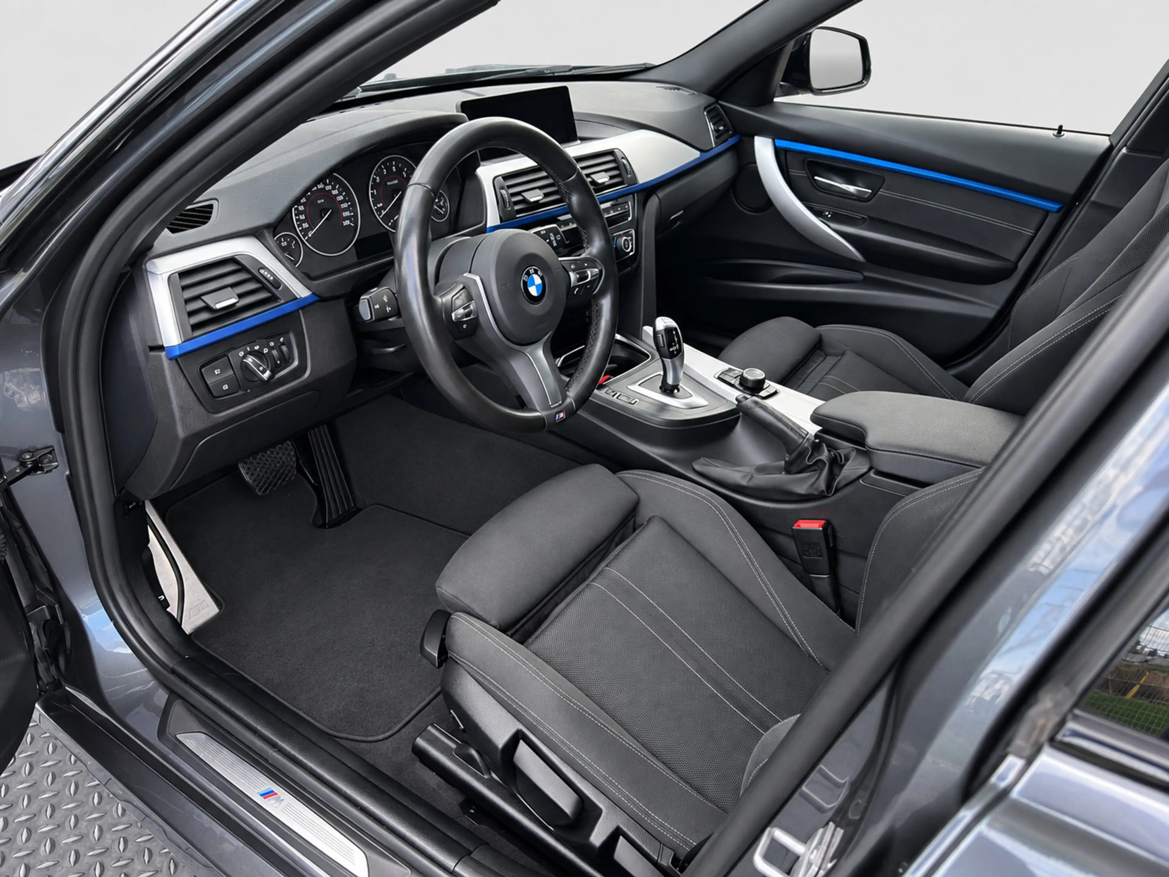 BMW 320 3-serie Touring 320i M Sport Edition 2019 — photo 10