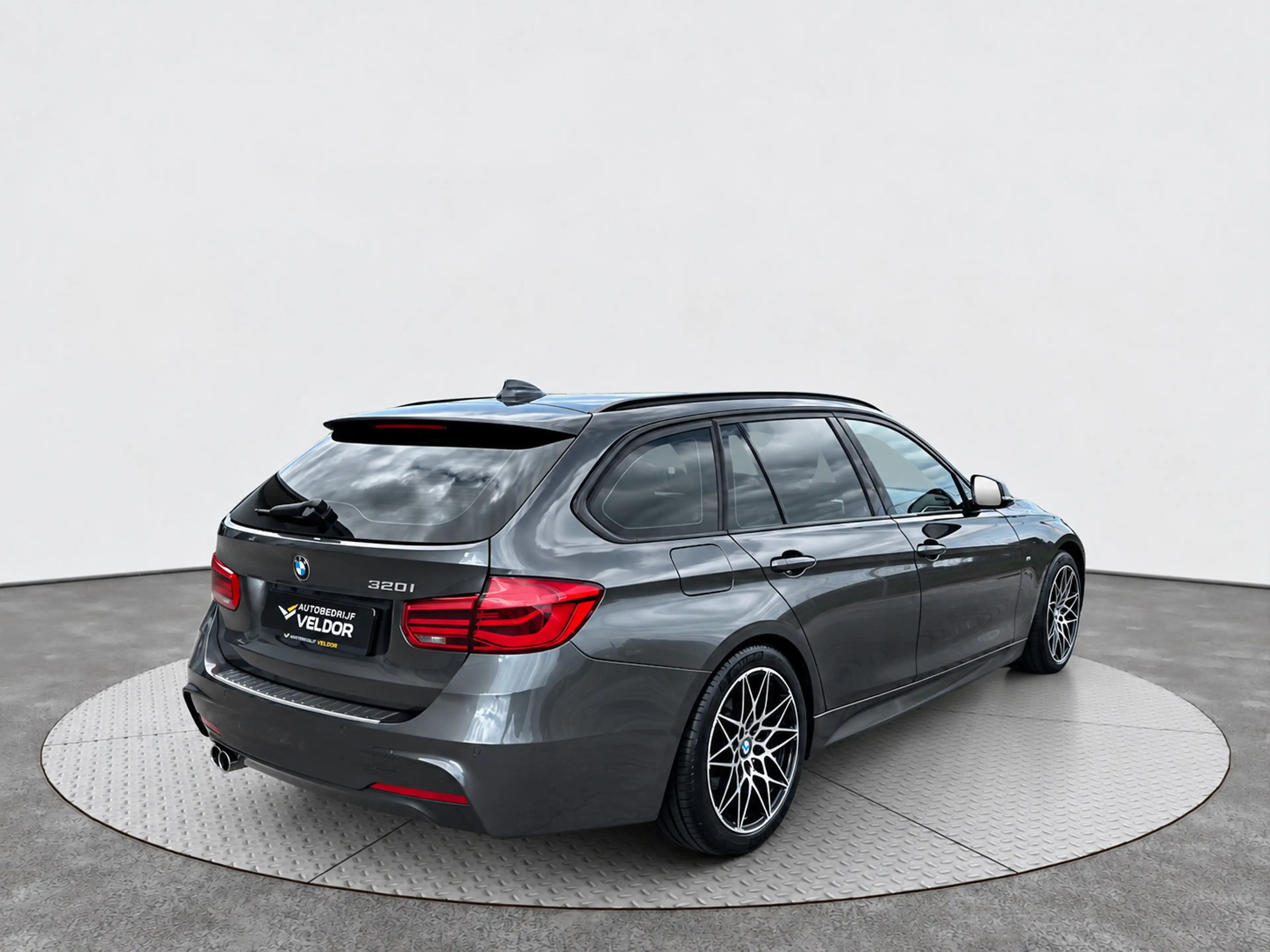 BMW 320 3-serie Touring 320i M Sport Edition 2019 — photo 6