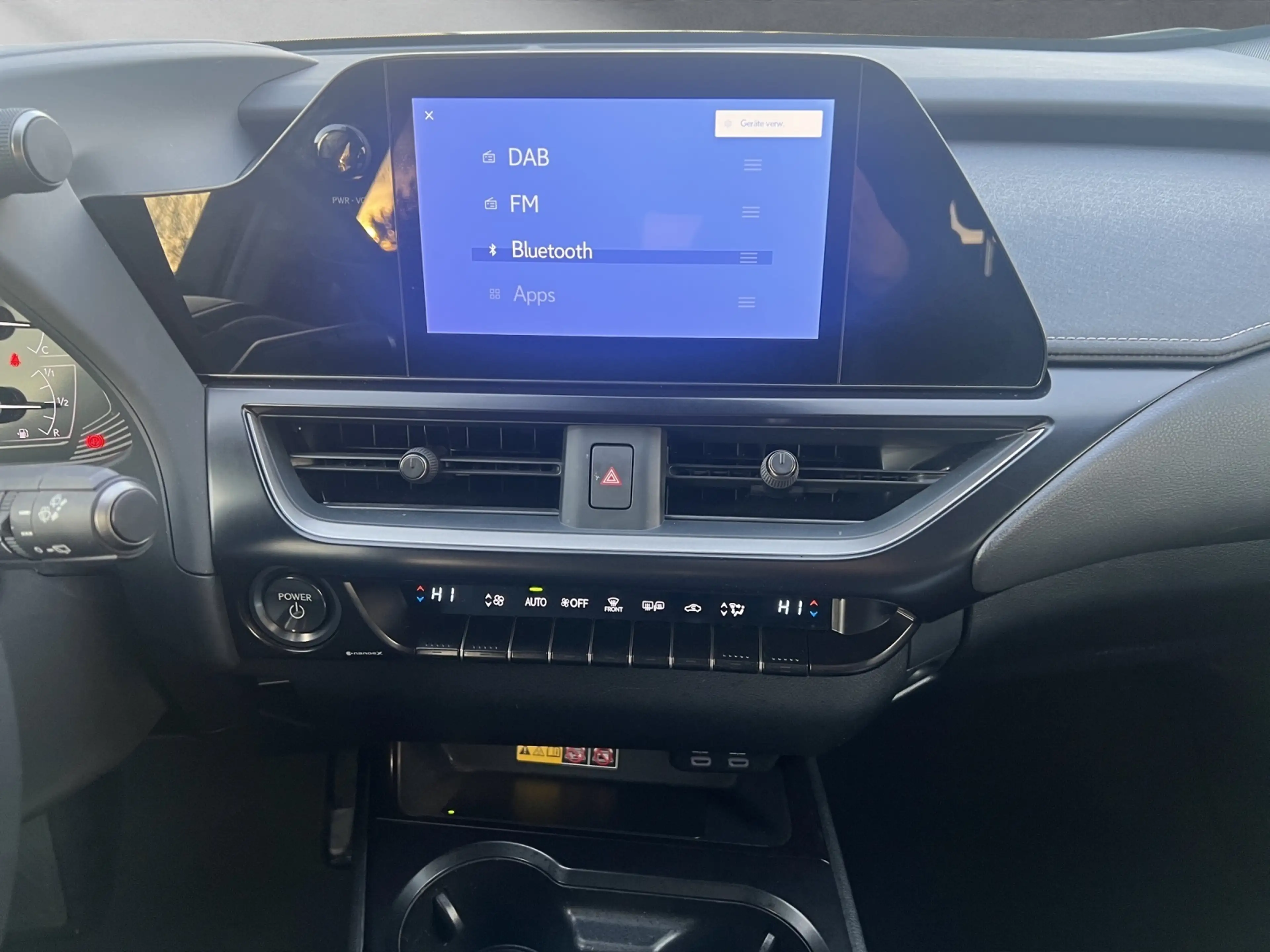 Lexus UX 250h 250h*F-SPORT-D.*1HD*ALLW *15J-GARANTIE — photo 15