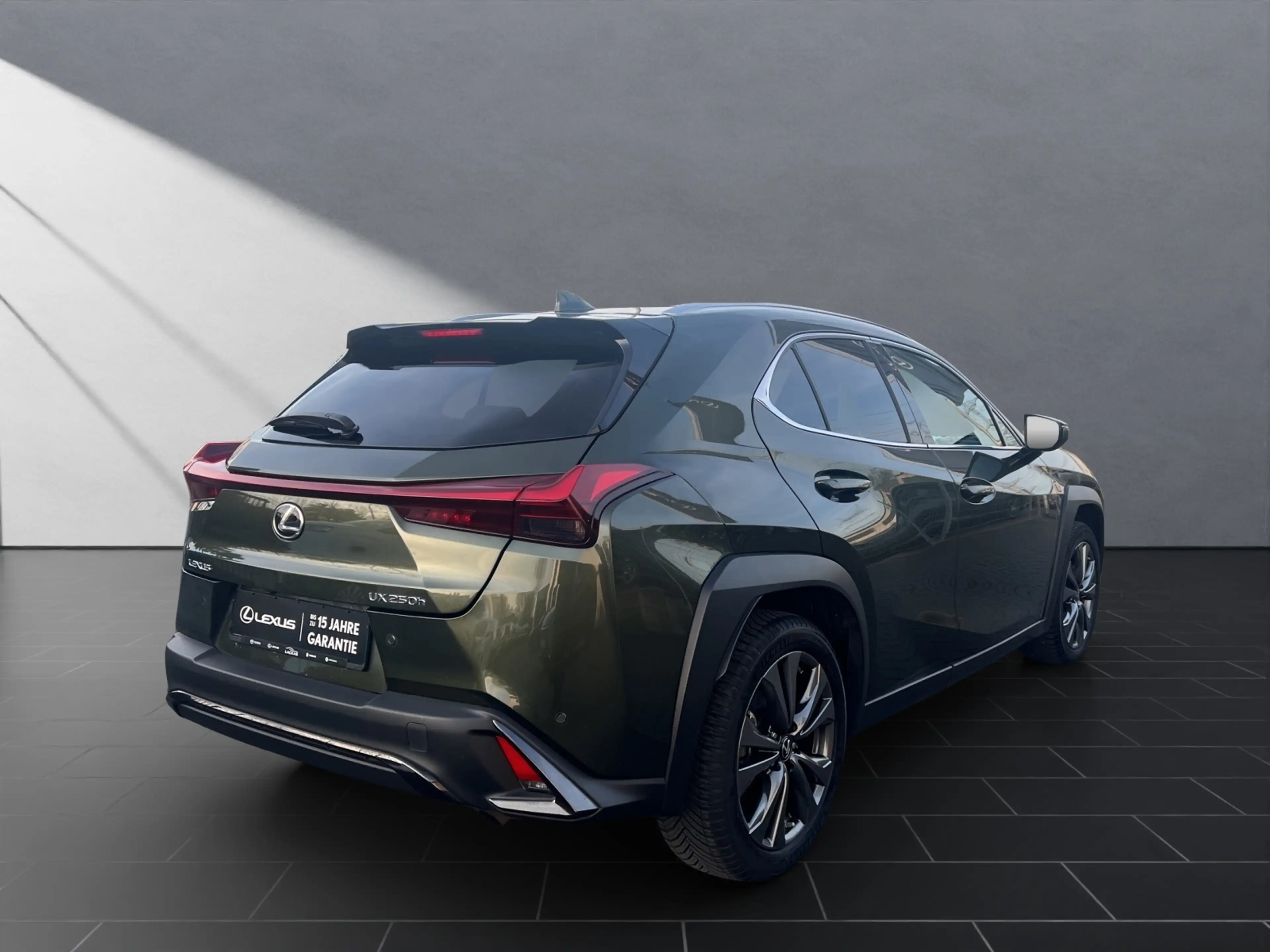 Lexus UX 250h 250h*F-SPORT-D.*1HD*ALLW *15J-GARANTIE — photo 5