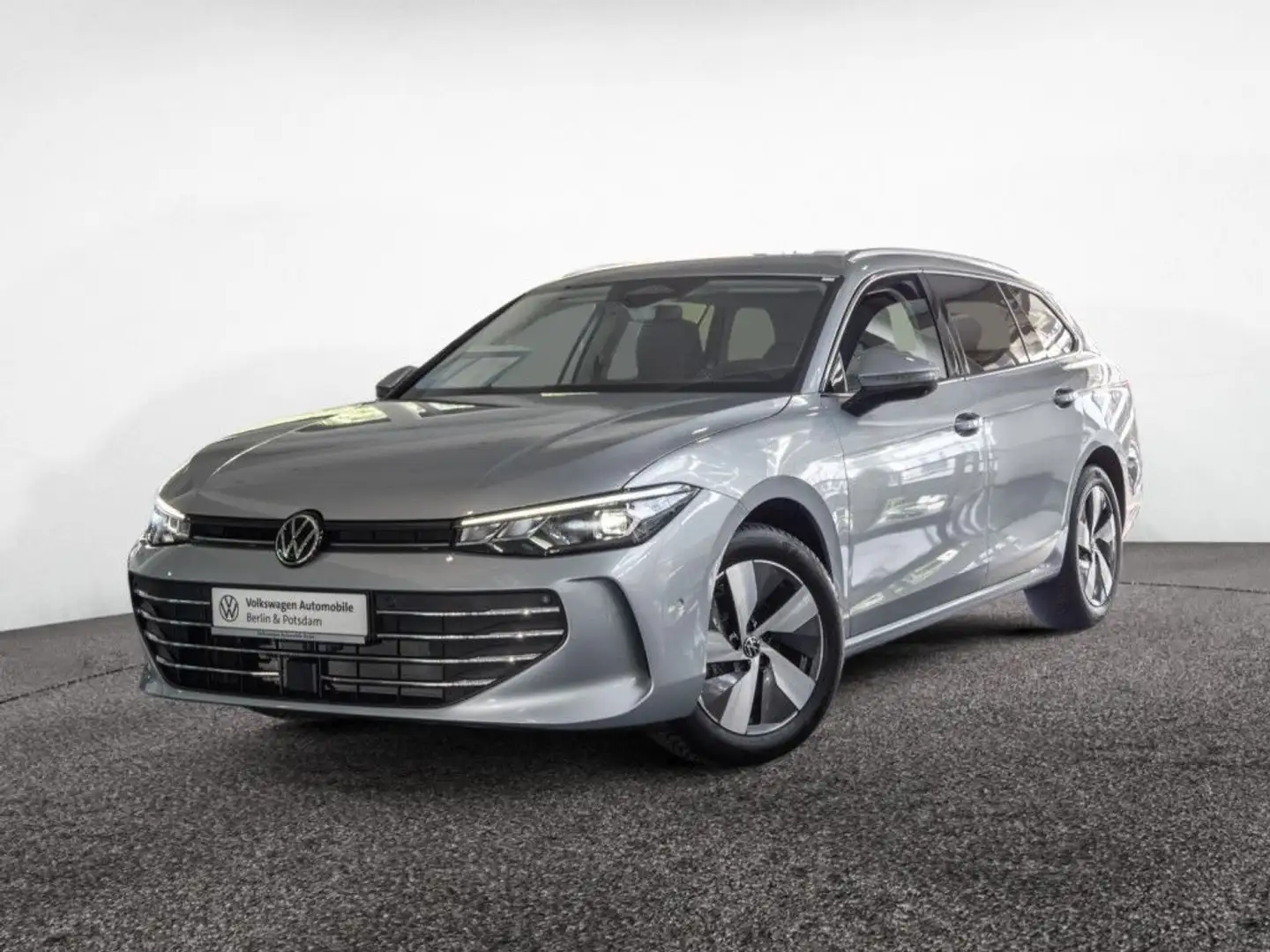 Volkswagen Passat Variant 1.5 eTSI Business AHK AreaView Argent - 2