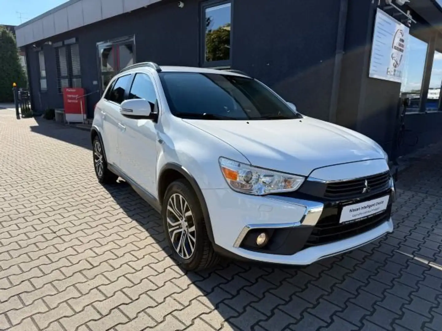 Mitsubishi ASX 2,2 DI-D Diamant Edition+ 4WD Weiß - 2